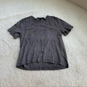 Lululemon, running shirt